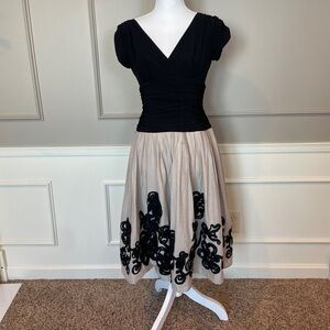 Dressbarn Collection 6 formal dress Sleeveless Ruched Black Tan Floral Cocktail